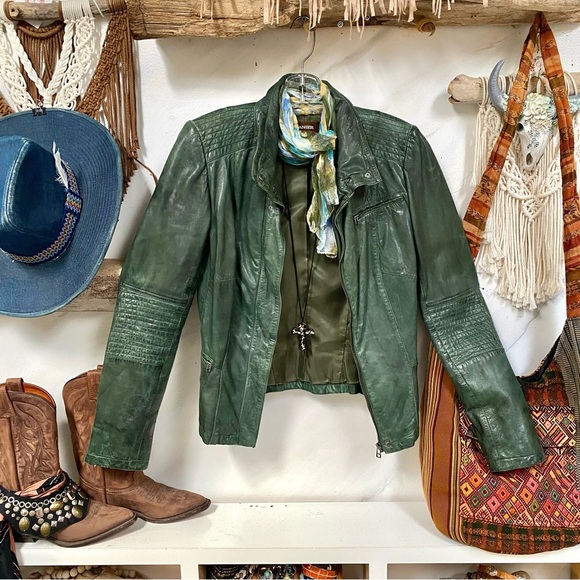 Rare rustic moss GREEN Danier leather jacket w equestrian moto timeless style - Picture 2 of 16